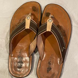 brown louis vuitton flip flops